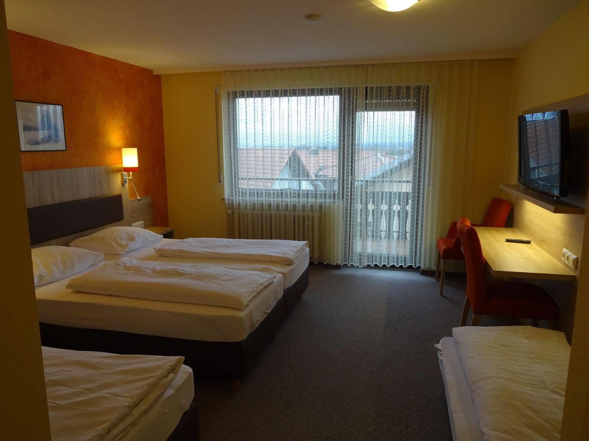 Gasthof Hotel Zum Ross Wertheim Zewnętrze zdjęcie